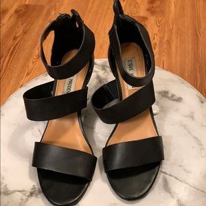 Steve Madden wedges